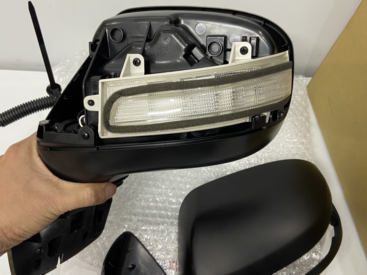 Gương chiếu hậu bên lái xe Honda CIVIC 2012